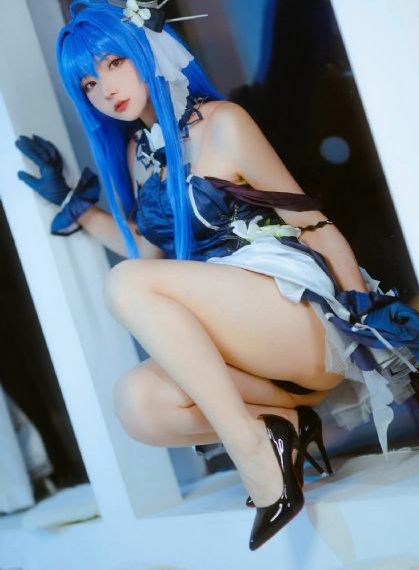 三角窗外是黑夜