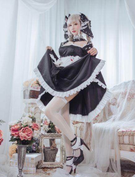 三角窗外是黑夜